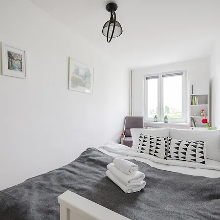 Cozy Comfort By Bookinghost Apartment *