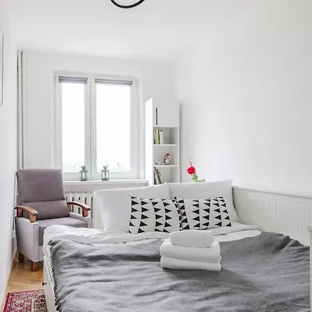 Apartment Cozy Comfort By Bookinghost