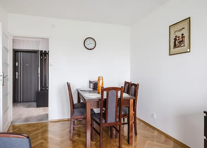 Cozy Comfort By Bookinghost *